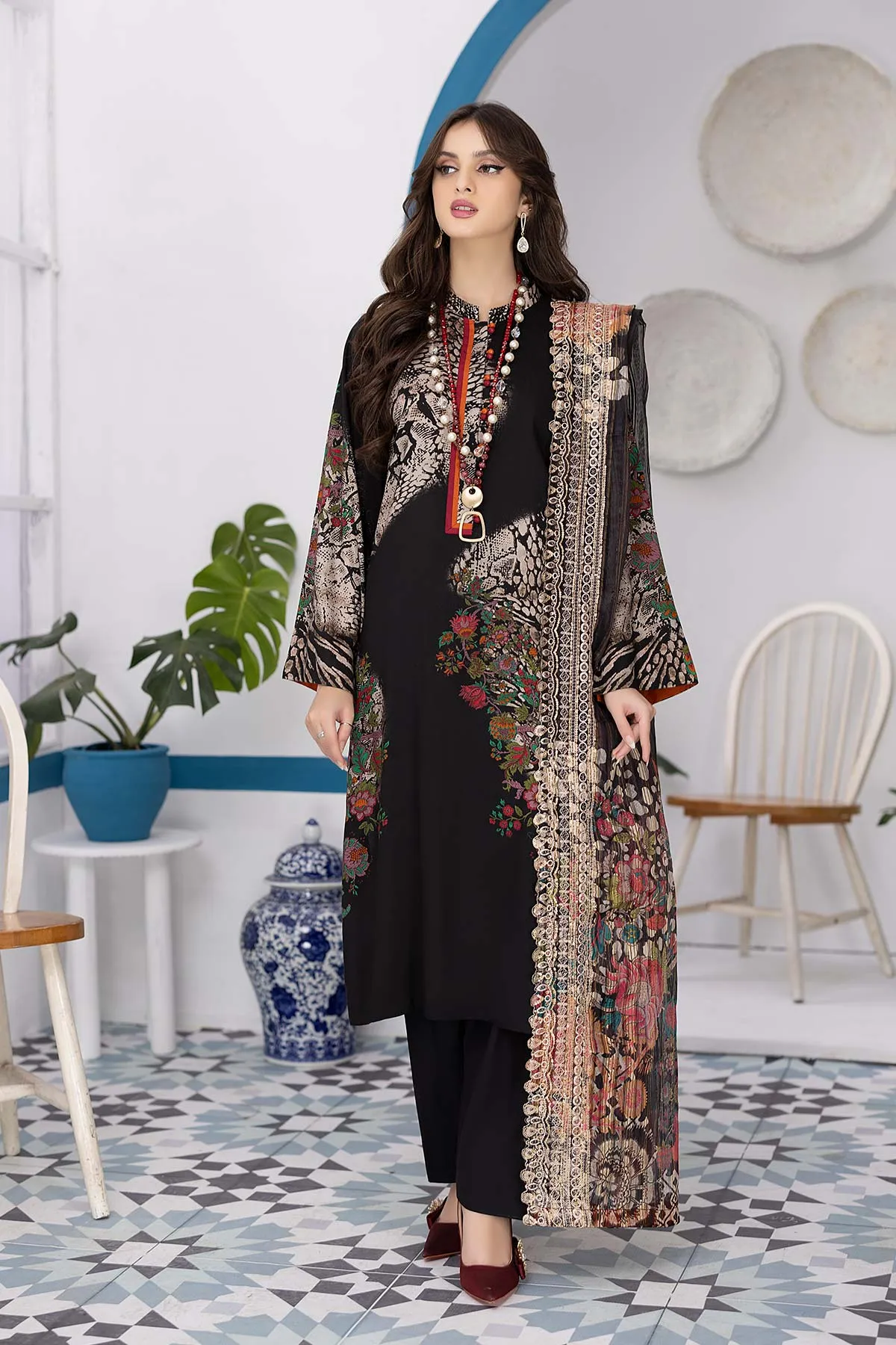 Charizma Print Melody Fall/Winter · Printed Marina Suit With Embroidered Dupatta – PEW22-02