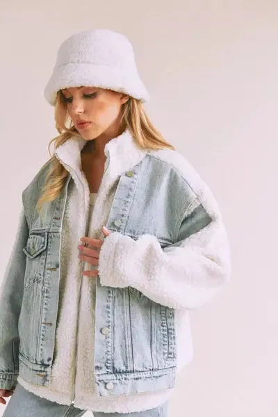 Loose Fit Sherpa Denim Jacket