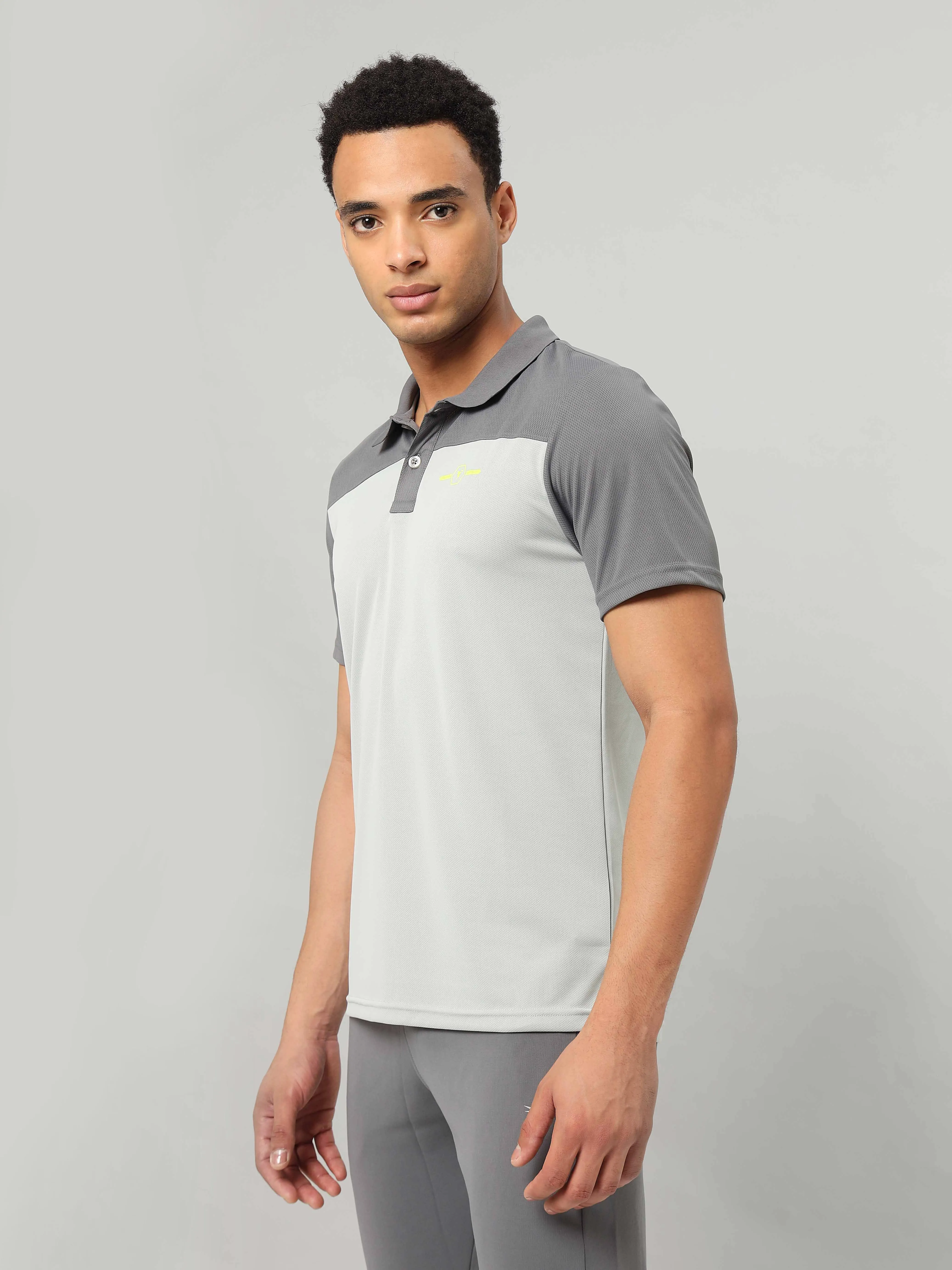 Men Colorblock Relax Fit Polo T-shirt with TECHNO COOL 