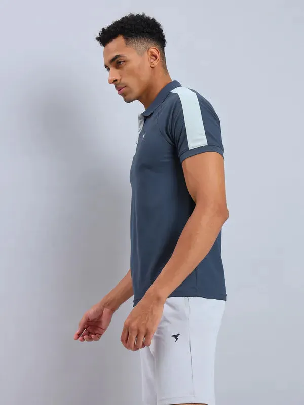 Men Colorblock Slim Fit Polo T-shirt with MATPIQ