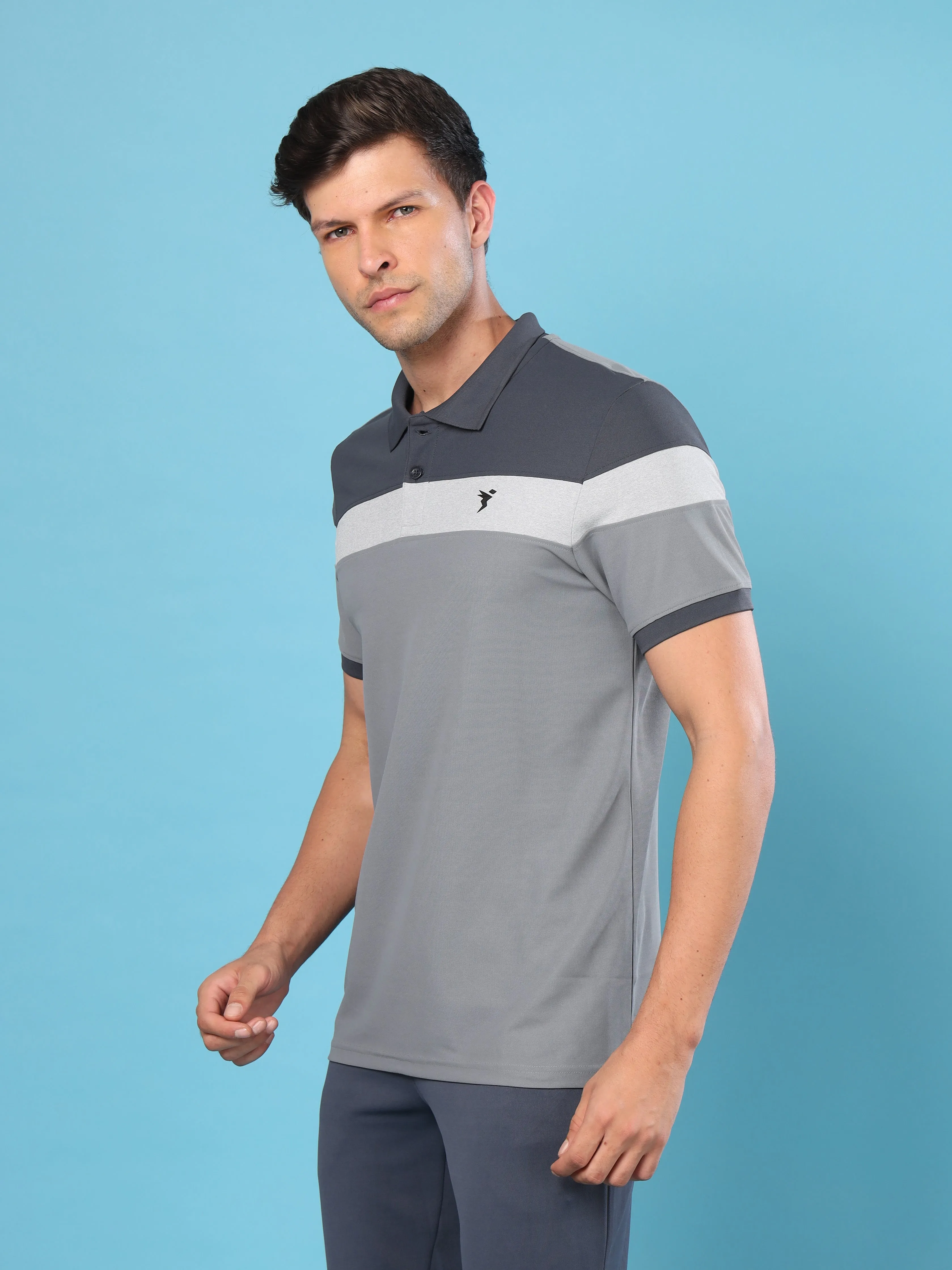 Men Colorblock Slim Fit Polo T-shirt with MATPIQ