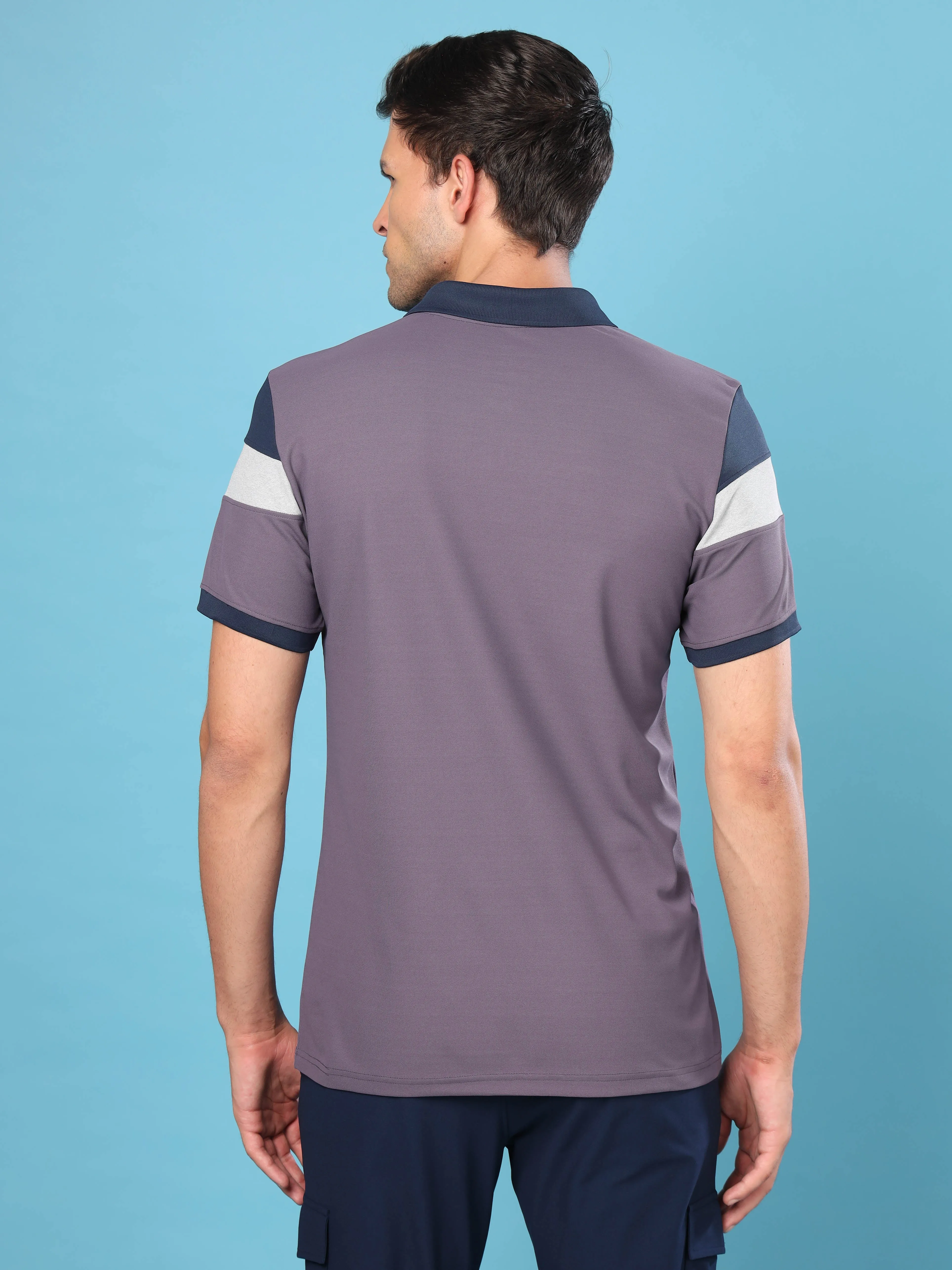 Men Colorblock Slim Fit Polo T-shirt with MATPIQ