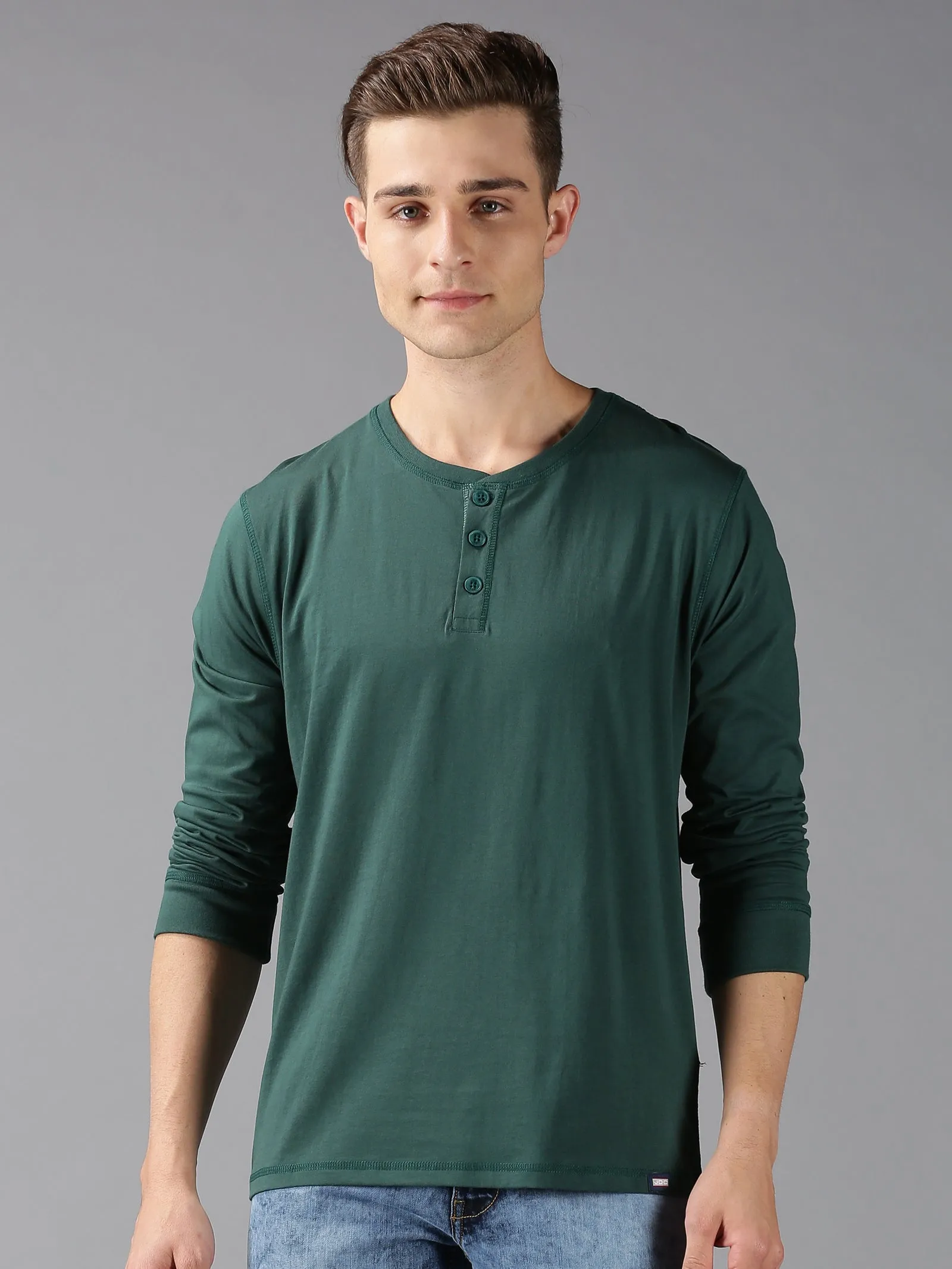 MEN'S GREEN SOLID SLIM FIT T.SHIRT