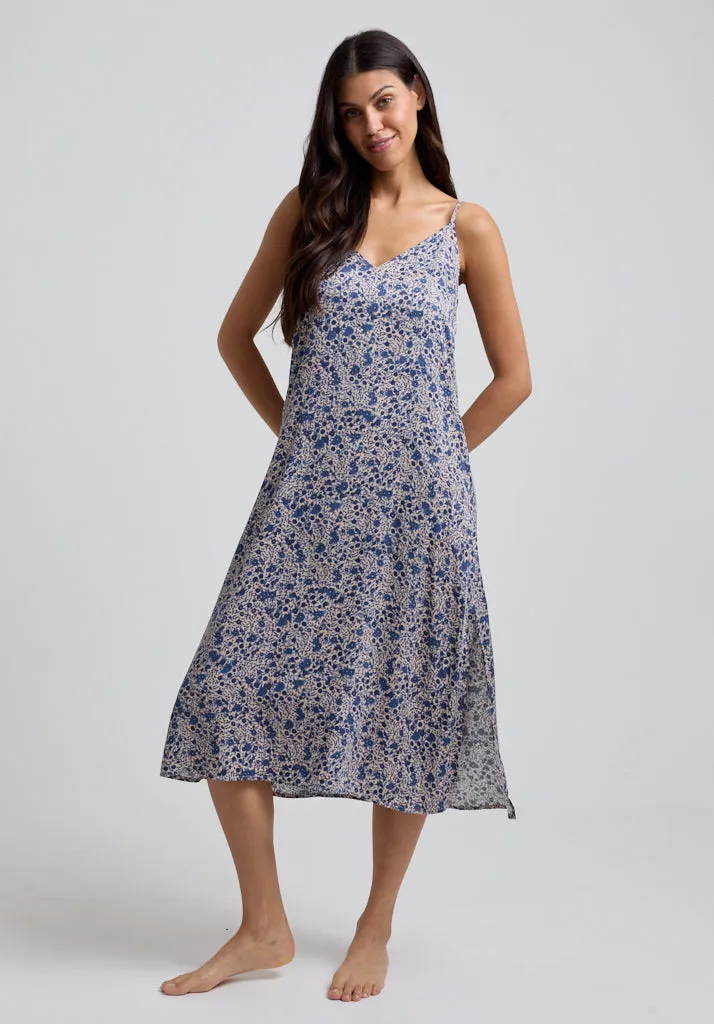 Rosie V-Neck Aster Print Nightie In Blue